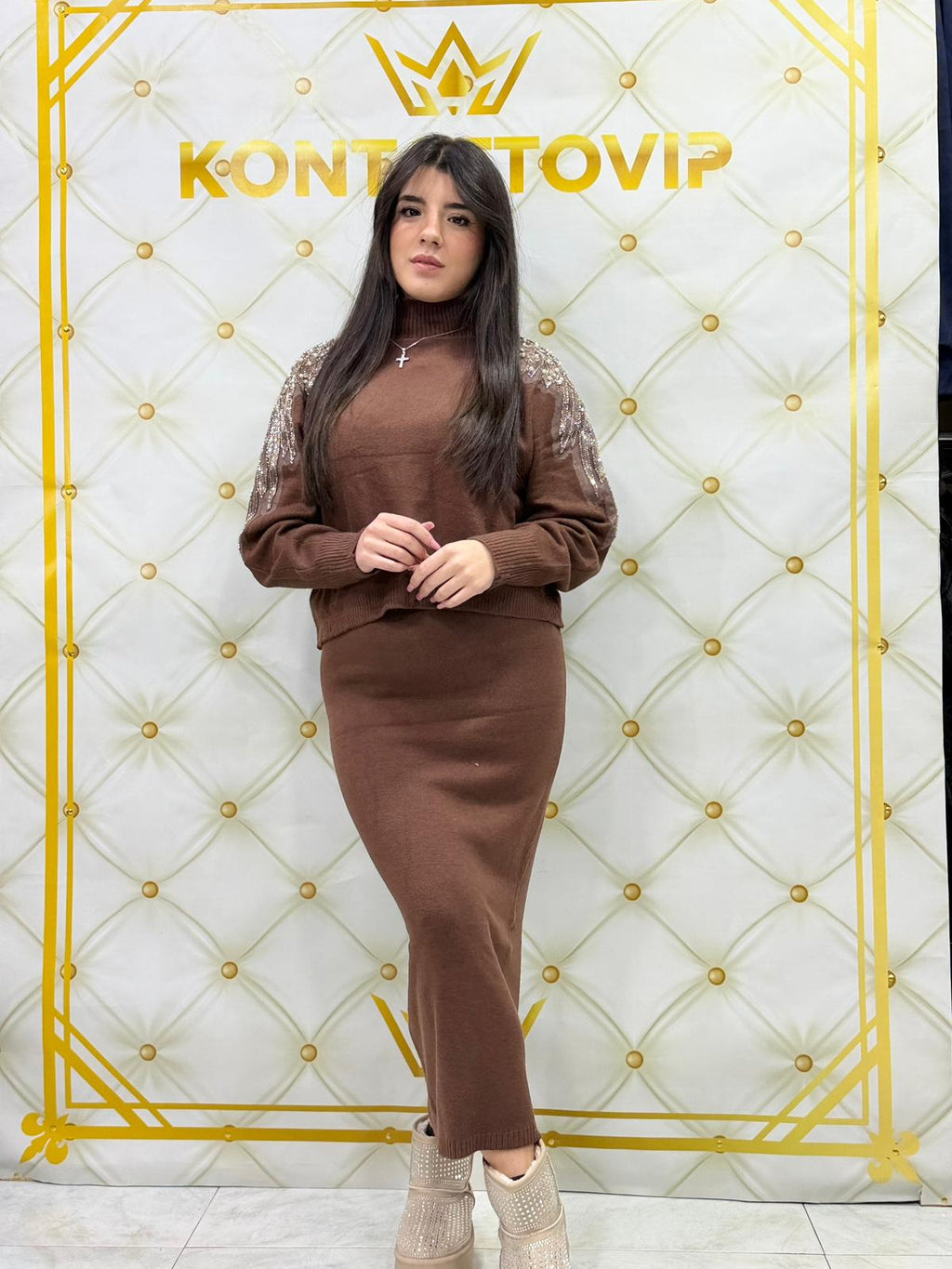 Vestito di lana con ali